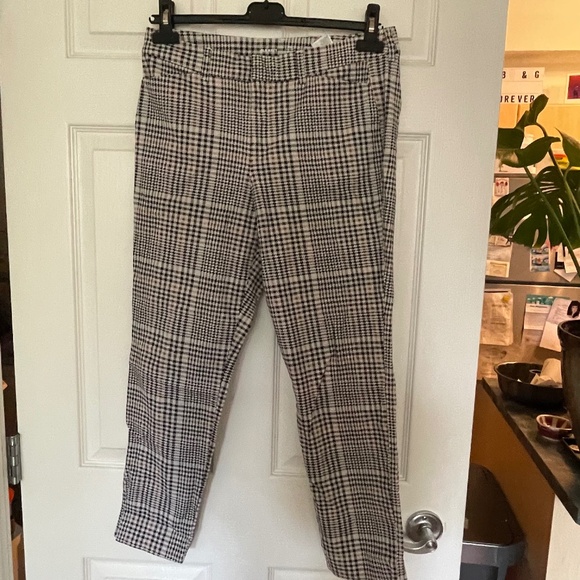 Old Navy Pants - Old Navy Plaid Pixie High Rise Trouser